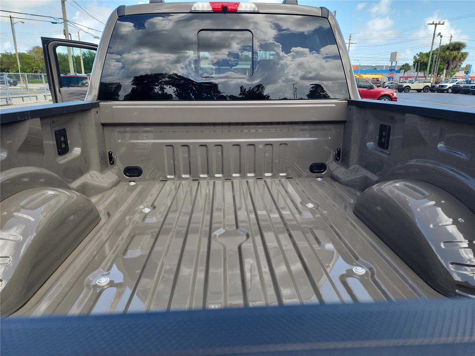 New 2026 Ford F250 Platinum w/ Platinum Plus Package AWD/4WD image 22