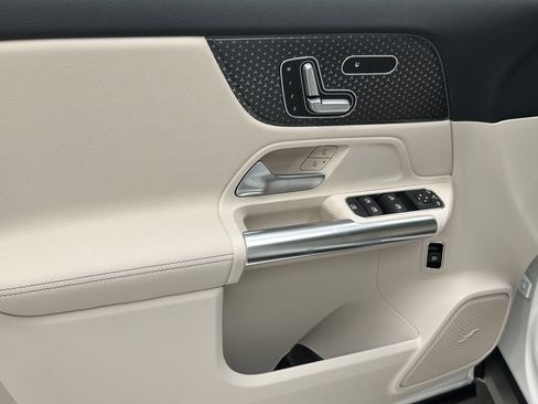 New 2026 Mercedes-Benz GLA 250 image 10