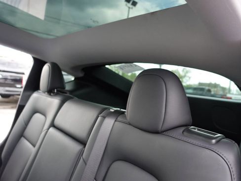 Used 2024 Tesla Model Y Long Range image 16