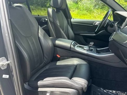 Used 2021 BMW X5 xDrive40i AWD/4WD image 42