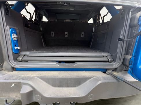 Used 2022 Ford Bronco Wildtrak image 15