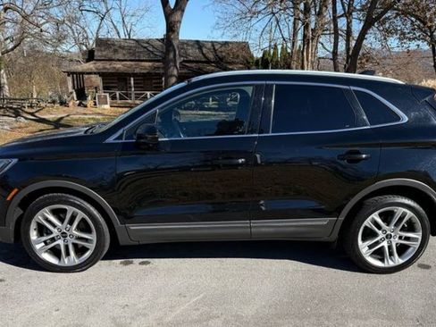 Used 2018 Lincoln MKC Reserve w/ Lincoln MKC Climate Package image 9