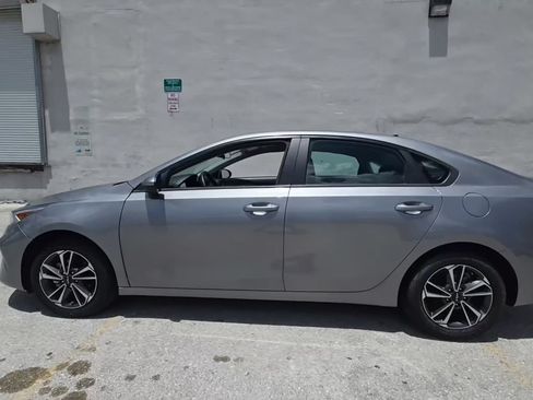 Used 2024 Kia Forte LXS FWD image 8