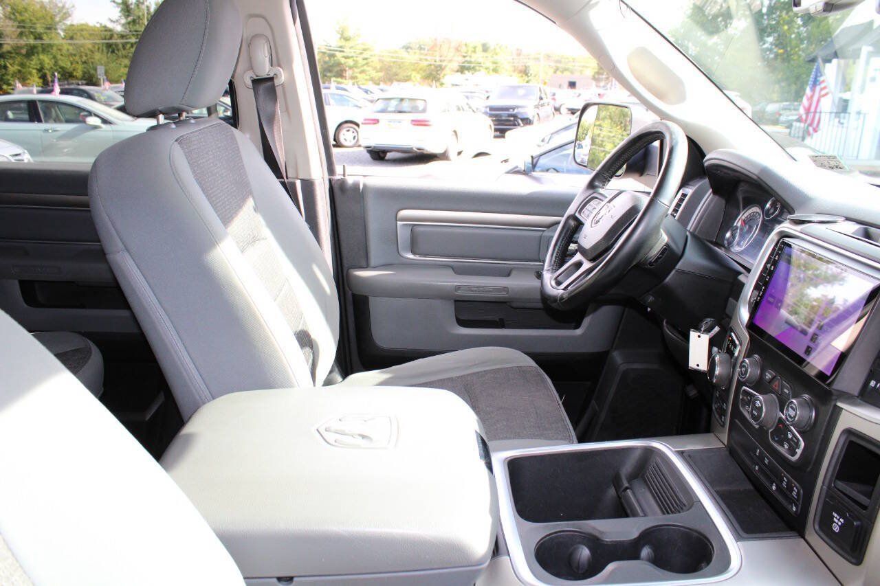 Used 2017 RAM 1500 Big Horn AWD/4WD image 11