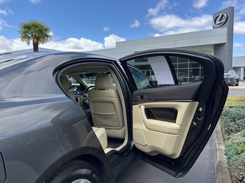 Used 2015 Lincoln MKS AWD w/ Equipment Group 101A image 17