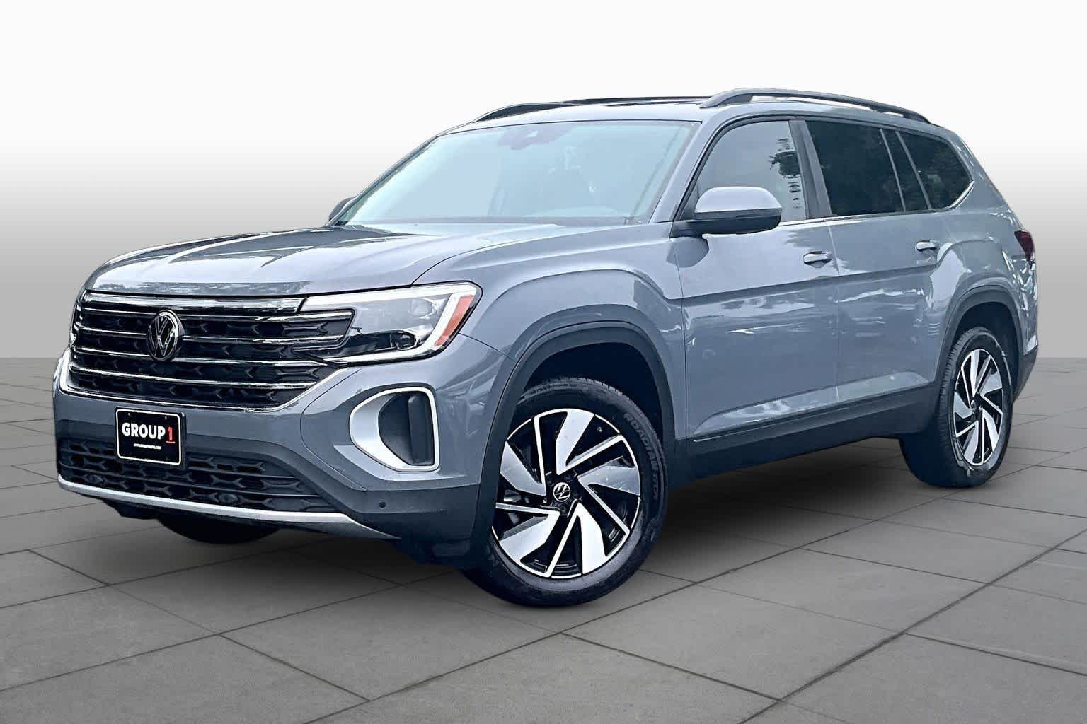 New 2026 Volkswagen Atlas SE FWD image 1