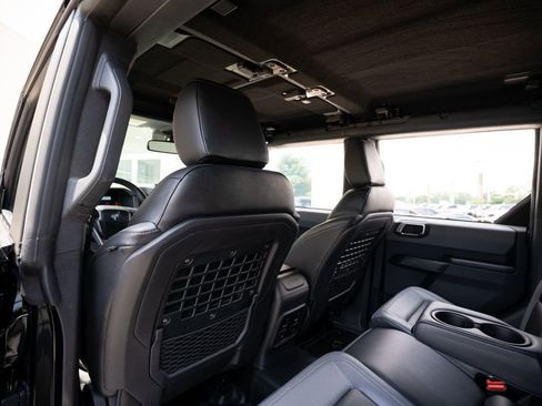 Used 2024 Ford Bronco Black Diamond w/ Sasquatch Package AWD/4WD image 47
