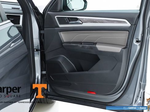 Used 2023 Volkswagen Atlas Cross Sport SE w/ Black Wheel Package FWD image 31