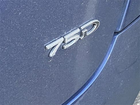 Used 2018 Tesla Model X image 7