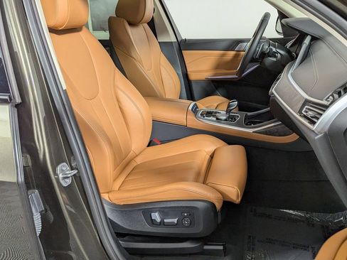 Certified 2022 BMW X7 xDrive40i w/ Premium Package image 28
