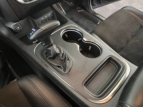 Used 2019 Dodge Durango GT w/ Blacktop Package AWD/4WD image 29