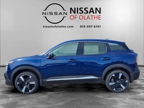 Used 2025 Nissan Kicks SR image 16