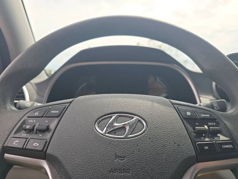 Used 2019 Hyundai Tucson Value FWD image 23