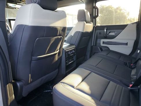 New 2026 GMC Hummer EV SUV AWD/4WD image 9