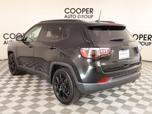 Used 2022 Jeep Compass Latitude w/ Convenience Group FWD image 21
