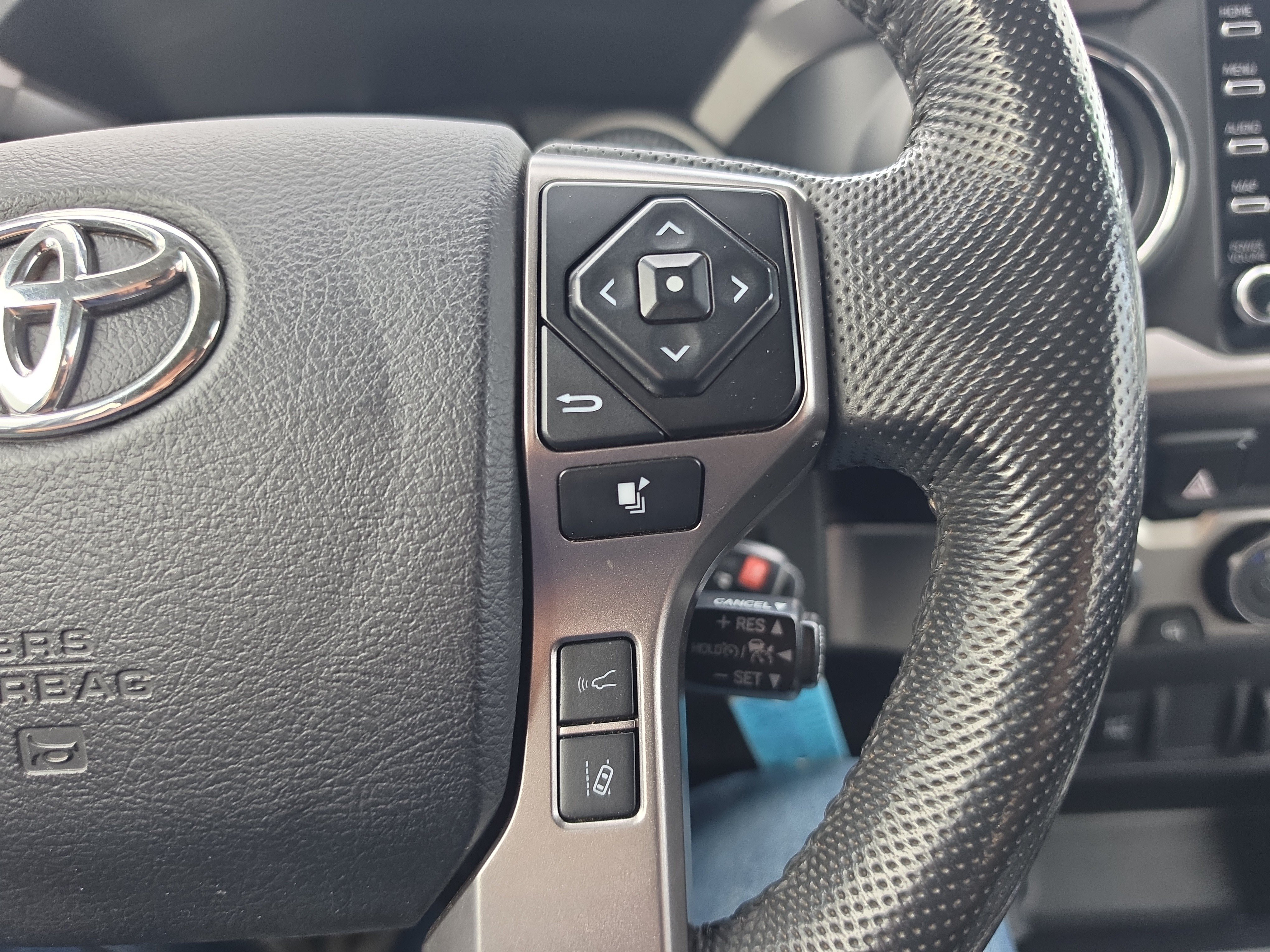 Used 2022 Toyota Tacoma SR5 w/ Technology Package AWD/4WD image 20