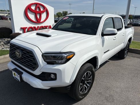 Used 2023 Toyota Tacoma TRD Sport w/ TRD Premium Sport Package AWD/4WD image 1