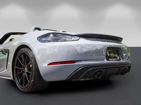 Used 2023 Porsche 718 Boxster GTS RWD image 18