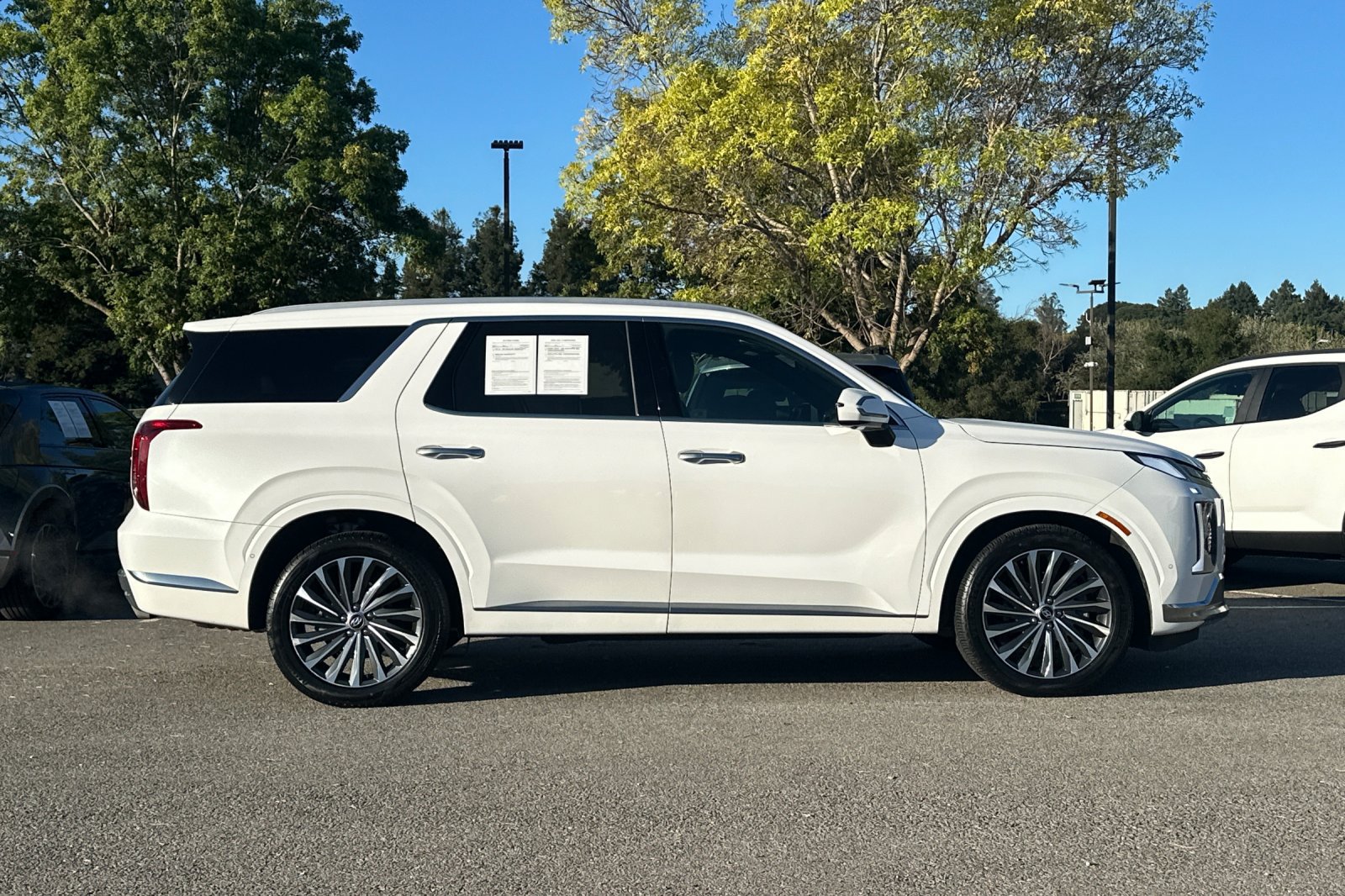 Certified 2023 Hyundai Palisade Calligraphy AWD/4WD image 3