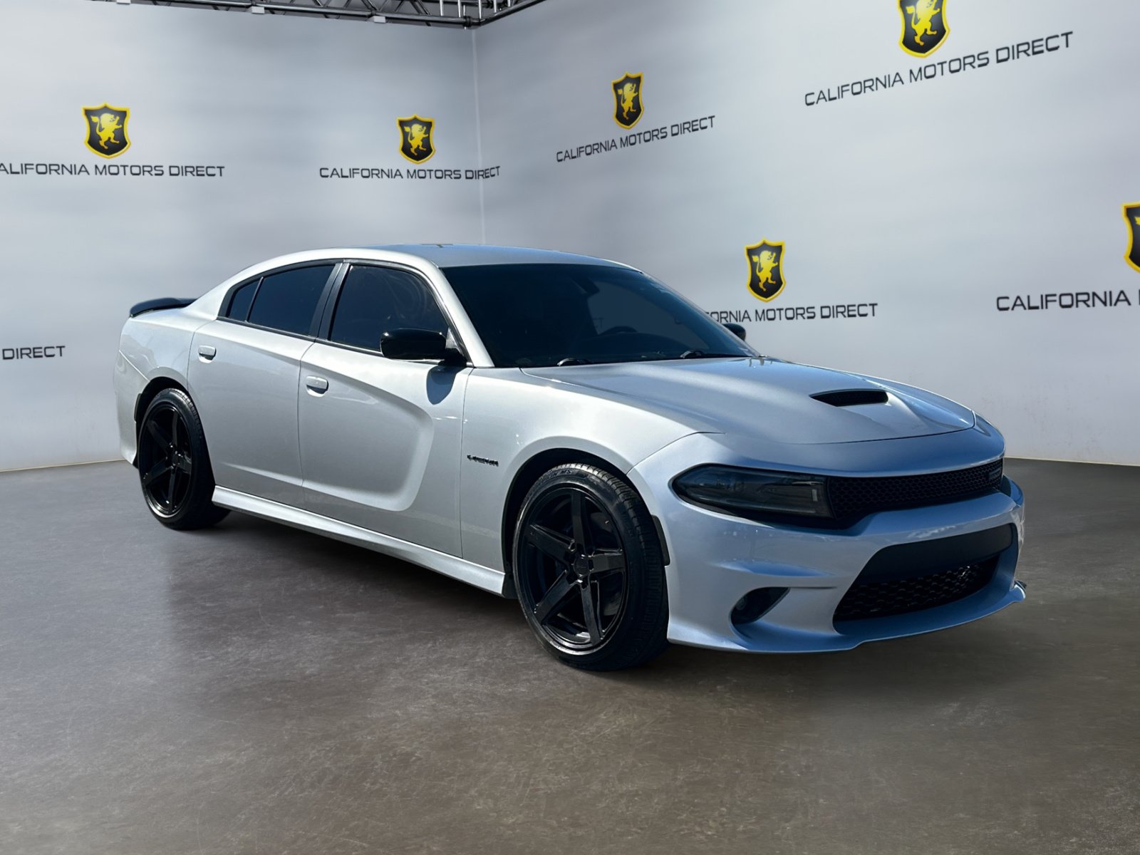 Used 2022 Dodge Charger R/T w/ Plus Group RWD image 7