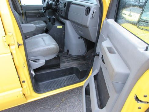 Used 2012 Ford E-350 and Econoline 350 Super Duty RWD image 13