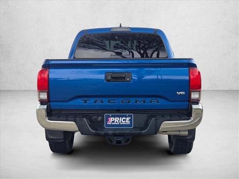 Used 2018 Toyota Tacoma SR5 image 6