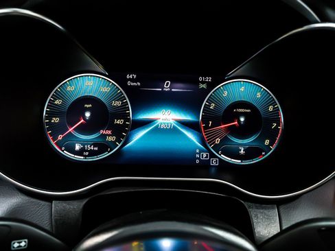 Used 2022 Mercedes-Benz GLC 300 4MATIC Coupe image 18