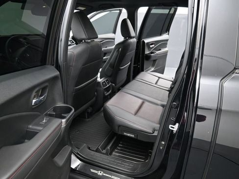 Used 2023 Honda Ridgeline Black Edition image 16