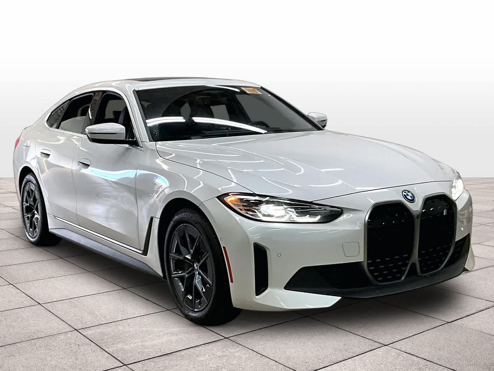 Used 2024 BMW i4 eDrive35 w/ Premium Package RWD image 2