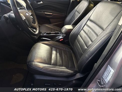 Used 2015 Ford Escape Titanium image 21
