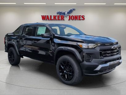 New 2025 Chevrolet Colorado Trail Boss w/ Midnight Edition