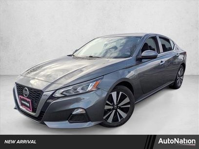 Used 2022 Nissan Altima 2.5 SV