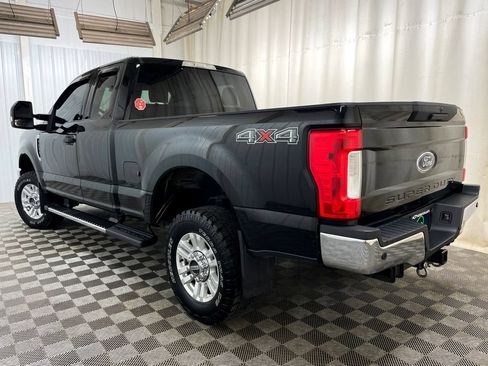 Used 2018 Ford F250 XLT w/ XLT Value Package AWD/4WD image 15