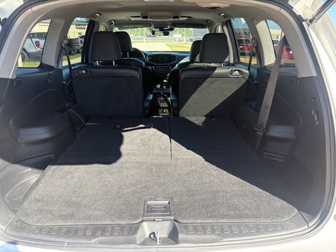 Used 2021 Honda Pilot Touring image 35