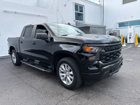 Used 2022 Chevrolet Silverado 1500 Custom RWD image 3