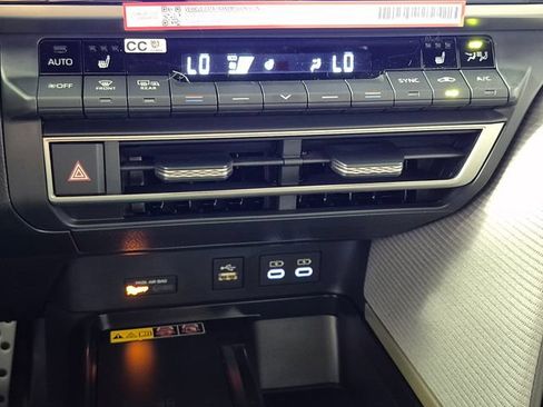 New 2026 Toyota Camry SE FWD image 20