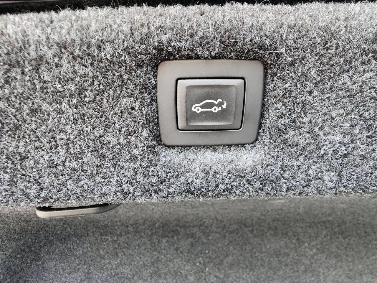 Used 2020 Cadillac CT6 Premium Luxury AWD/4WD image 13