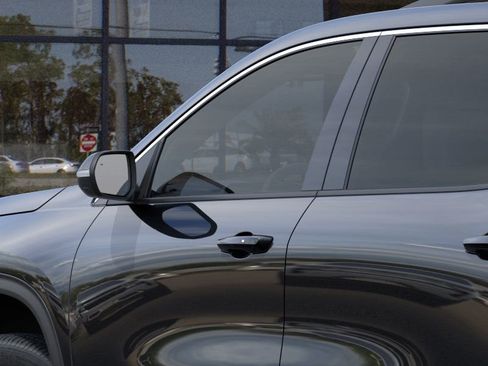 New 2026 Chevrolet Traverse LT w/ Driver Confidence Package image 36