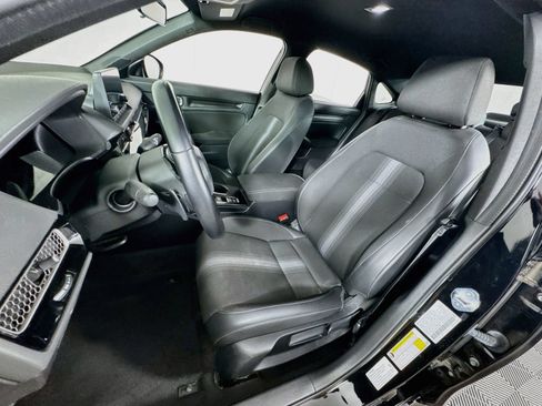 Used 2023 Honda Civic Sport image 12