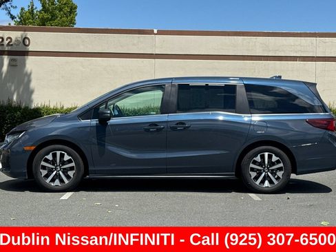 Used 2025 Honda Odyssey EX-L image 7