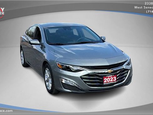 Used 2023 Chevrolet Malibu LT image 3