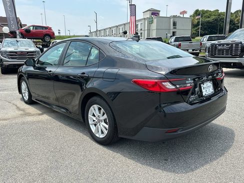 Used 2025 Toyota Camry LE AWD/4WD image 5