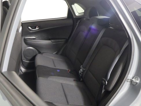 Used 2023 Hyundai Kona SE image 28