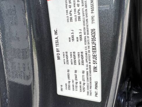 Used 2018 Tesla Model 3 Long Range image 32