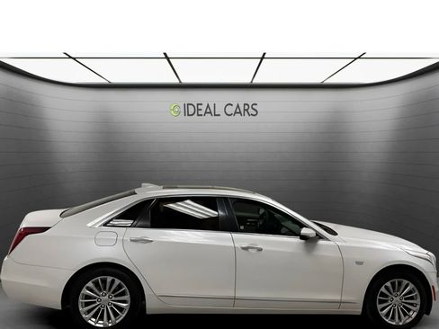 Used 2017 Cadillac CT6 2.0T RWD image 4