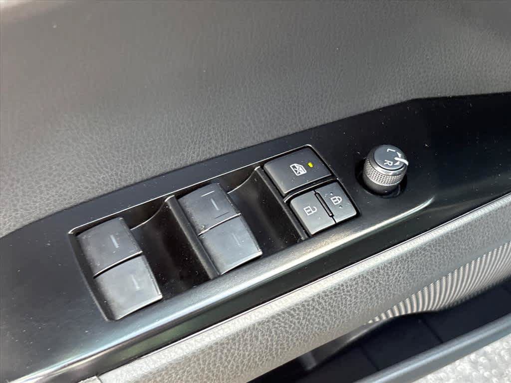 Used 2025 Toyota Camry SE w/ Multimedia Upgrade Package FWD image 22