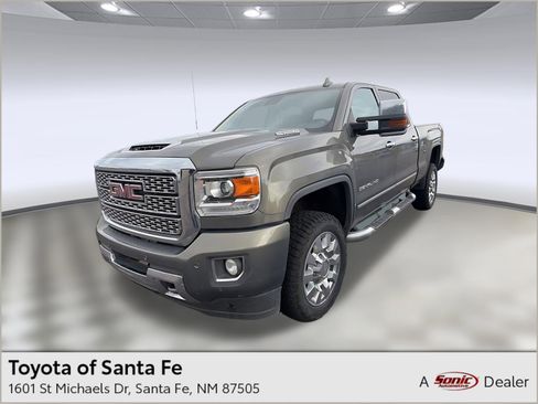 Used 2018 GMC Sierra 2500 Denali w/ Duramax Plus Package AWD/4WD image 1