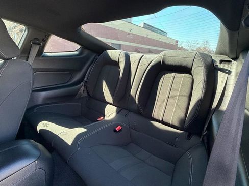 Used 2019 Ford Mustang Coupe image 25