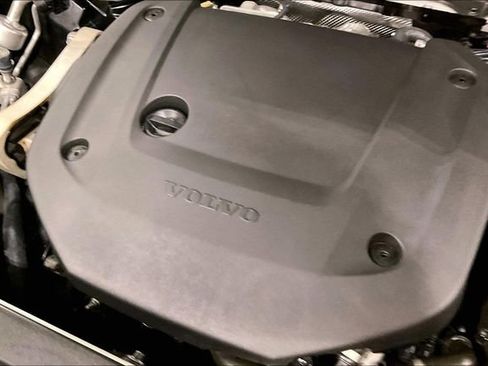 Certified 2023 Volvo XC90 B6 Ultimate w/ Lounge Package image 36