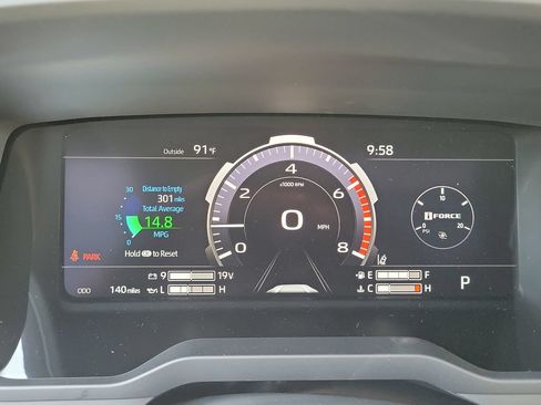 New 2026 Toyota Tundra Platinum w/ TRD Off-Road Package AWD/4WD image 13